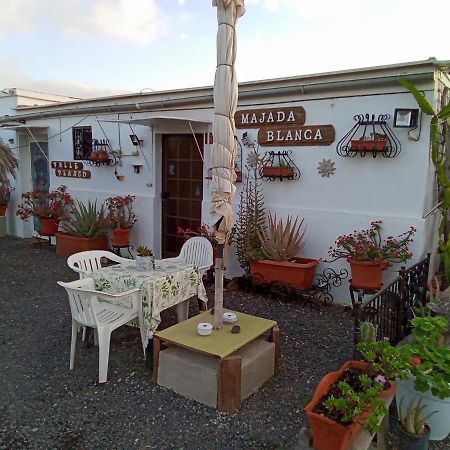 Majada Blanca Appartement Antigua  Buitenkant foto